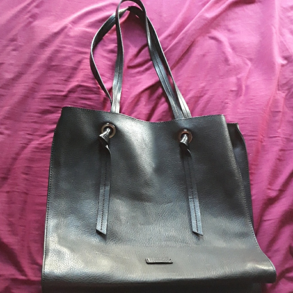 Express Leather Tote Bag